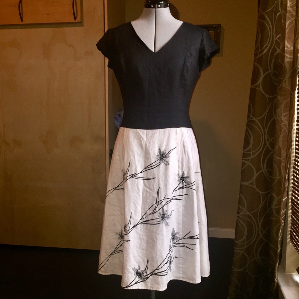 Embroidered Irish Linen Dress size 6